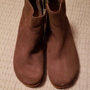 Birkenstock EBBA Brown Suede Wedge Booties